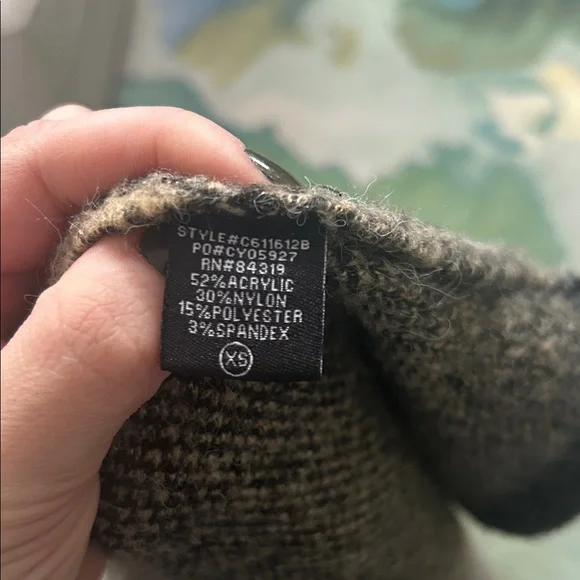 Cyrus Black and Tan Knitwear - Picture 7 of 12